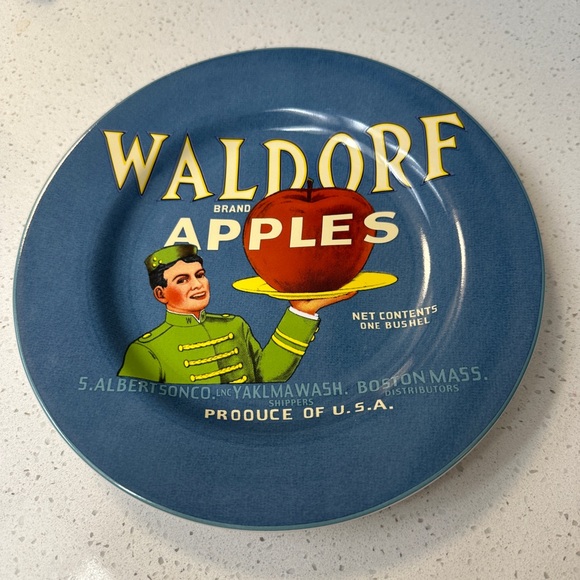 Sakura for Oneida Vintage Labels Salad plate Waldorf Brand Apples 8.25", - Picture 1 of 2